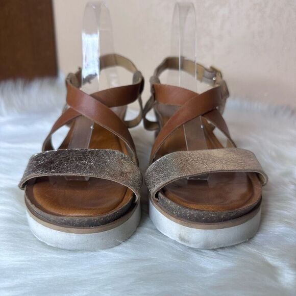 Diba True Metallic & Brown Leather Strappy Sandals Size 9.5 - Picture 2 of 13